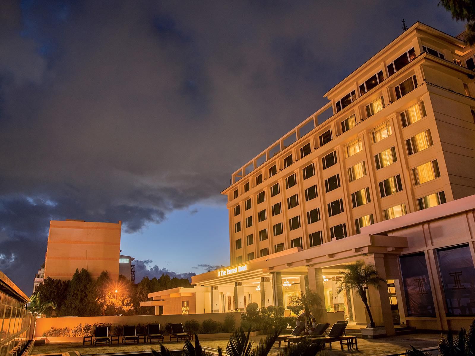 The Everest Hotel thumbnail 3