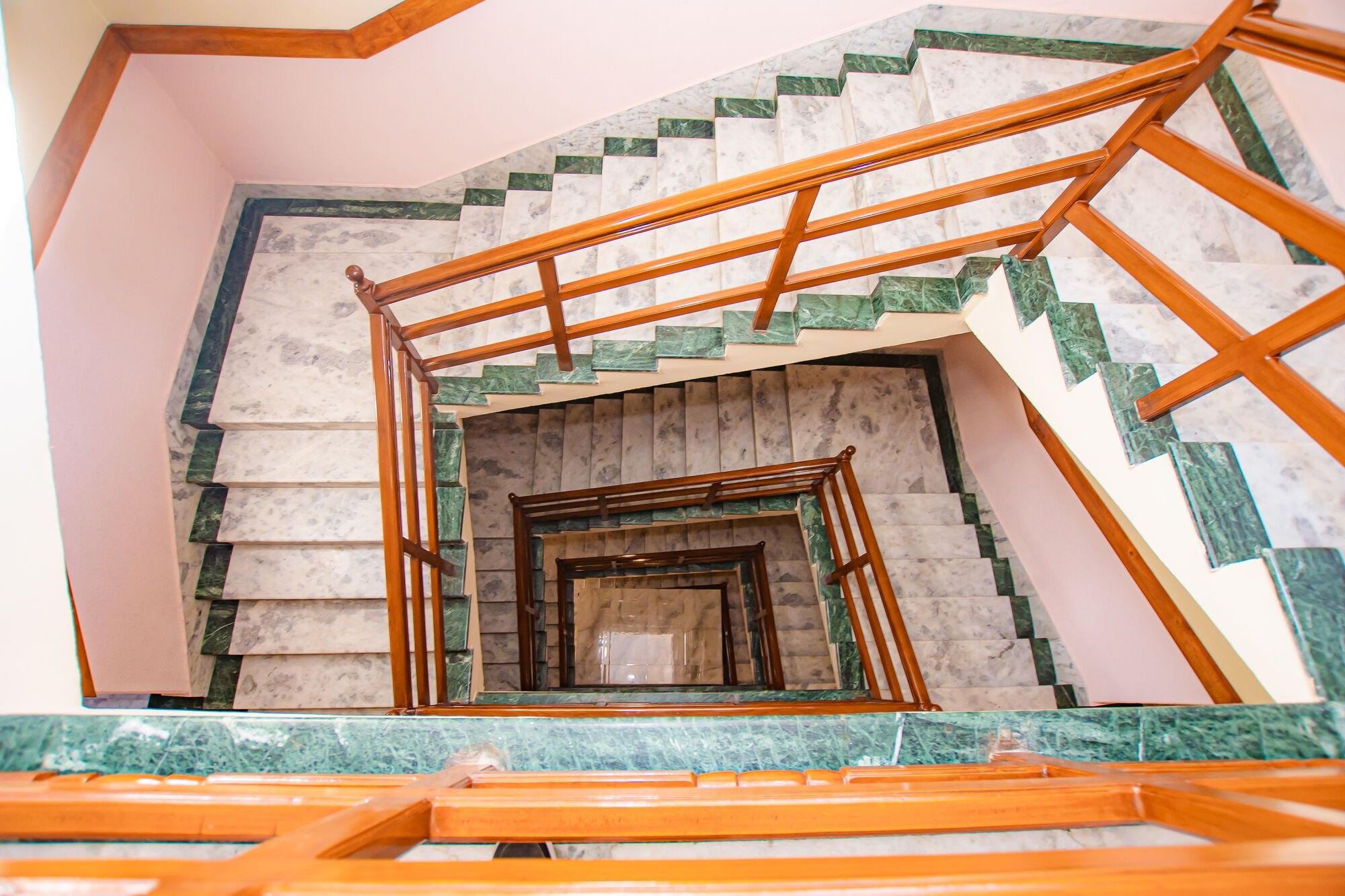 Hotel Crystal Palace thumbnail 8