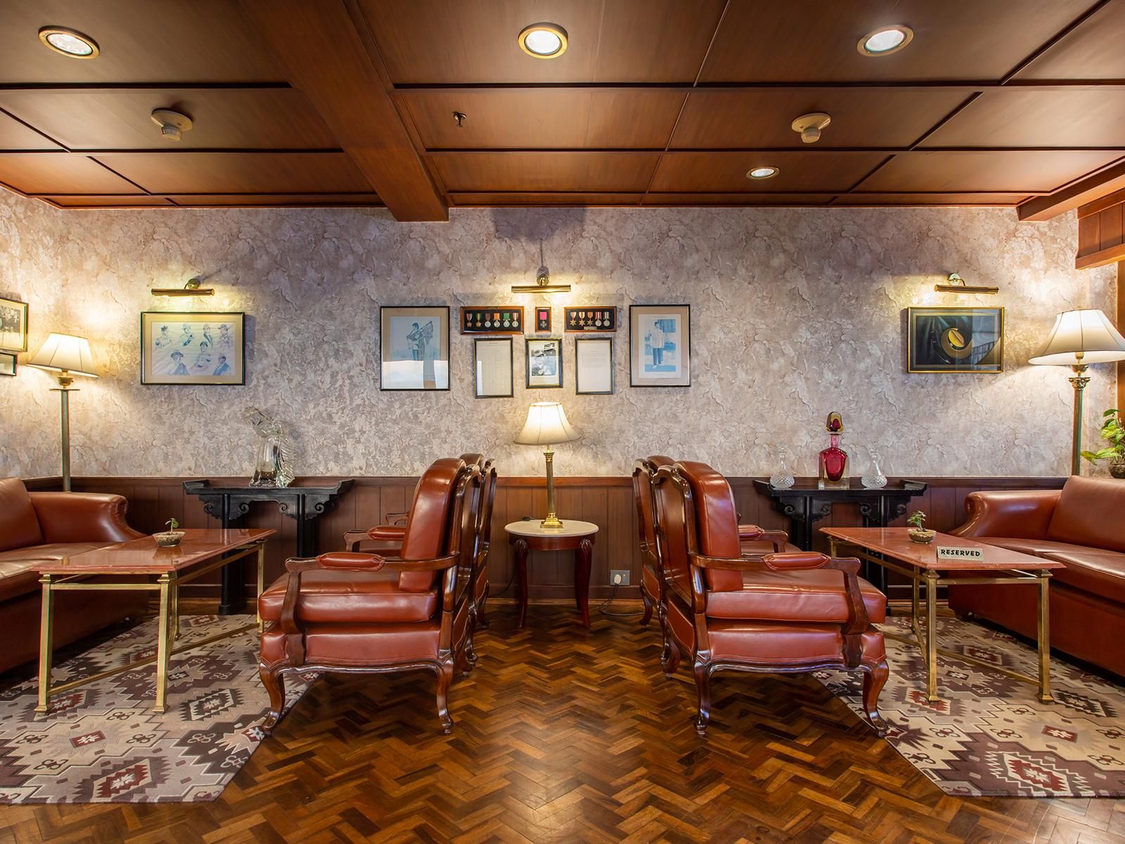 The Everest Hotel thumbnail 11