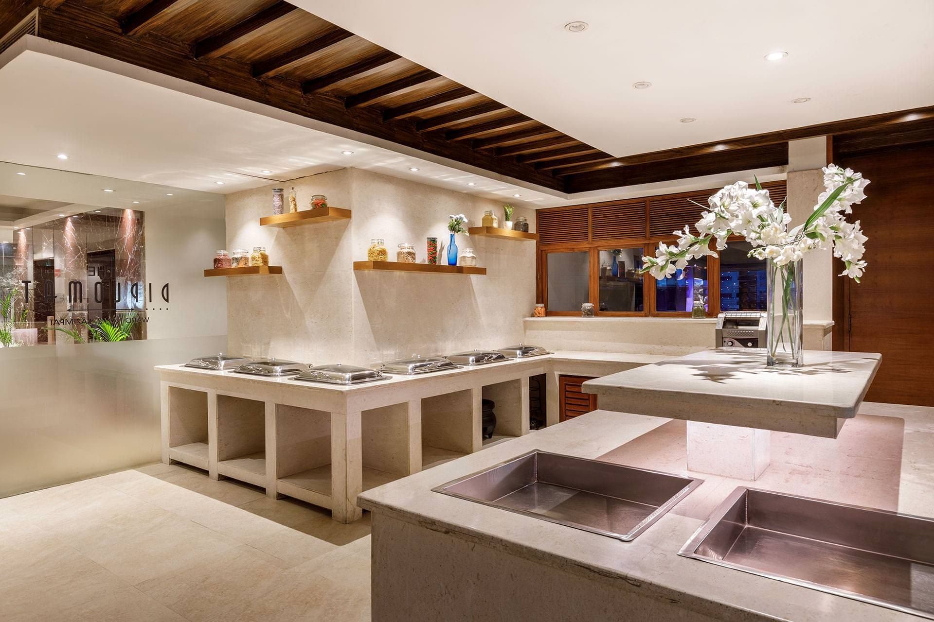 Hotel Ambassador by ACE Hotels thumbnail 22