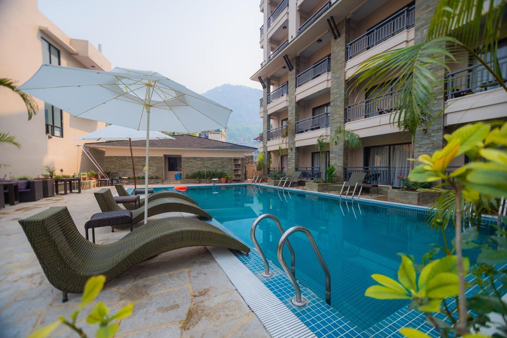 Hotel Pokhara Village & Spa thumbnail 22