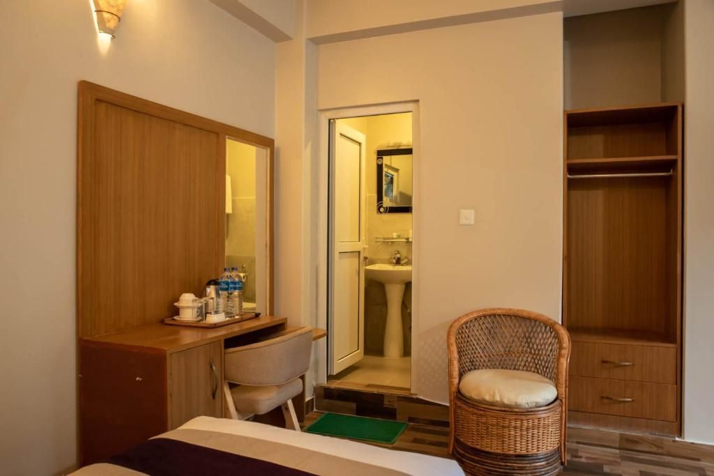 Hotel Blossom thumbnail 6