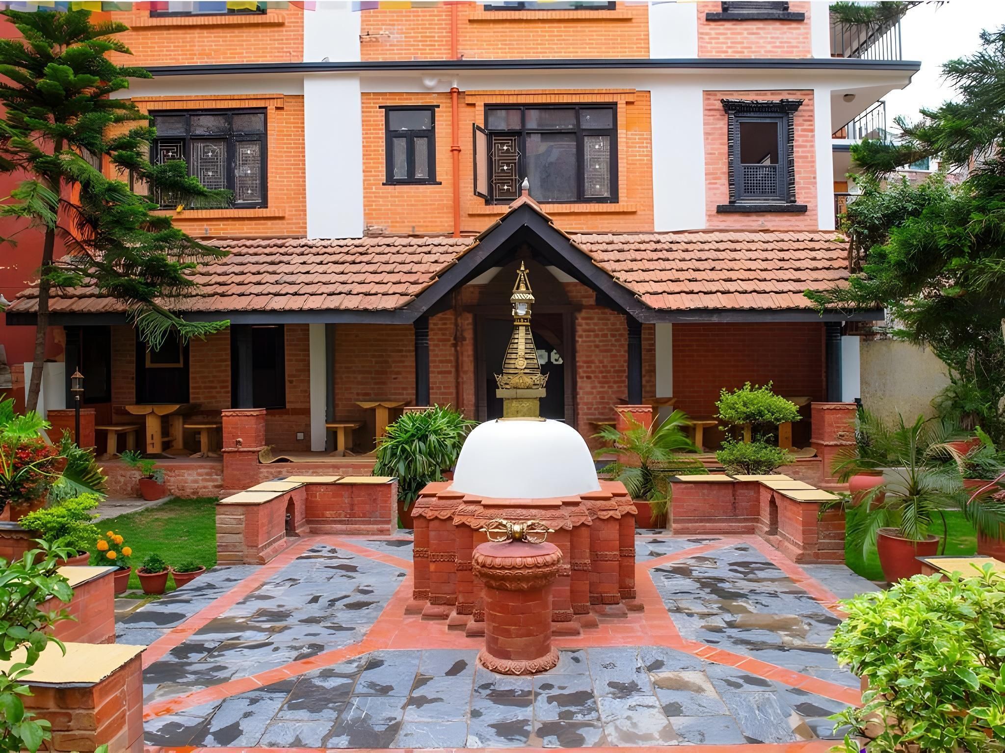 Hotel Ganesh Himal thumbnail 2