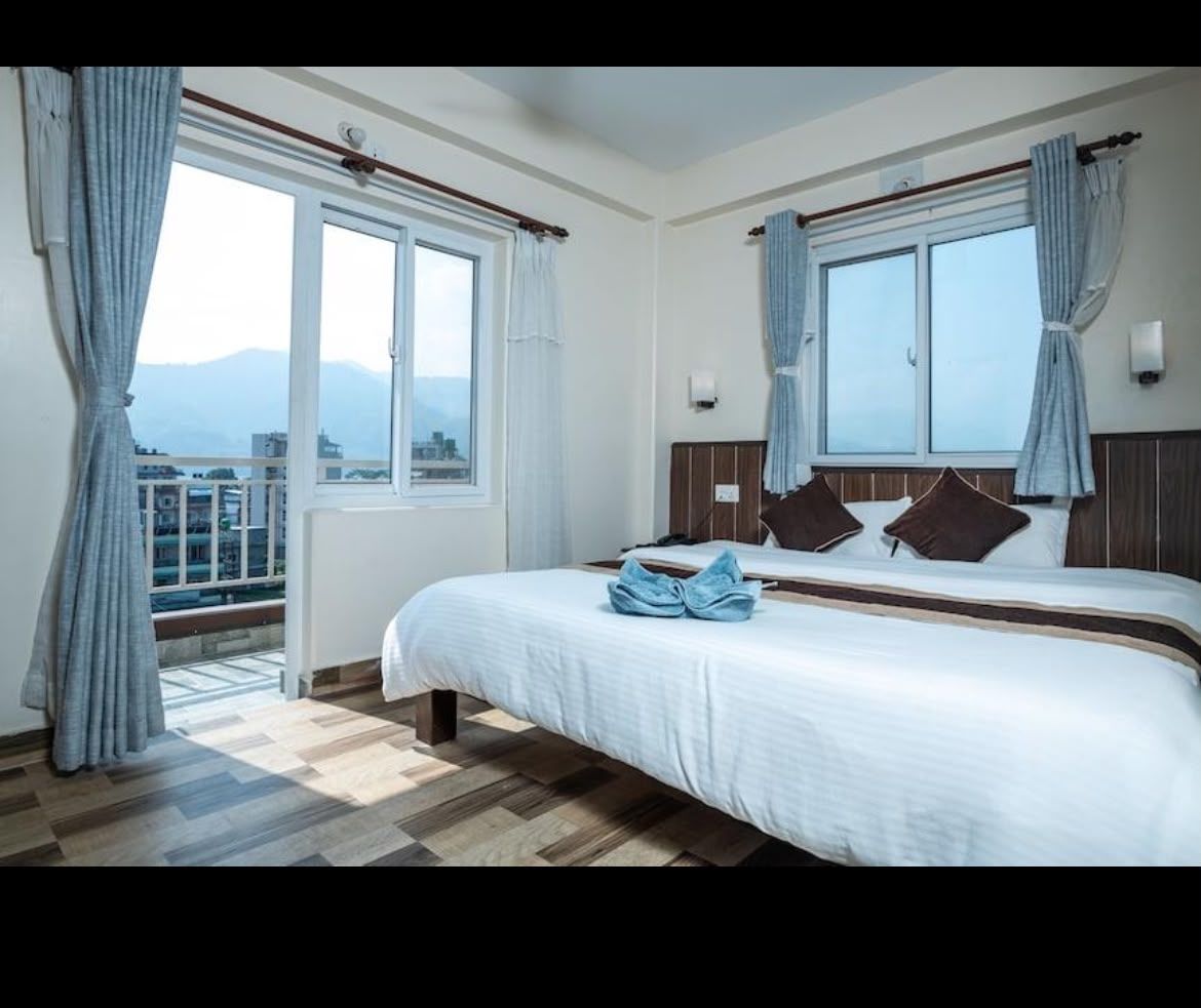 The Mountain House thumbnail 4