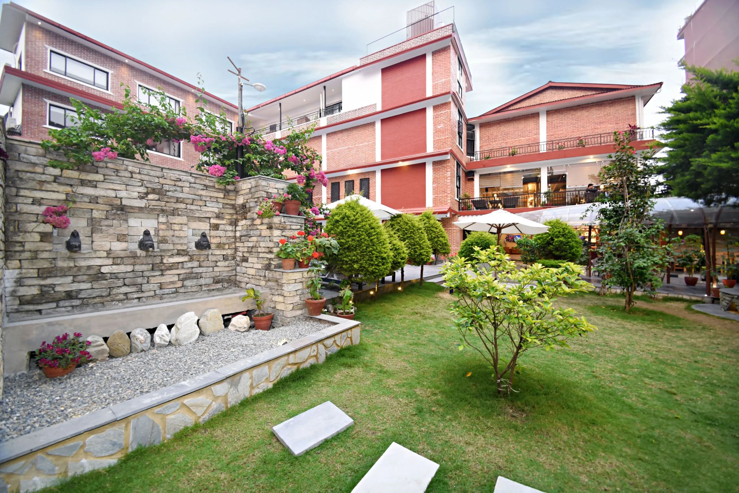 Temple Himalaya Hotel & Spa’s thumbnail 14