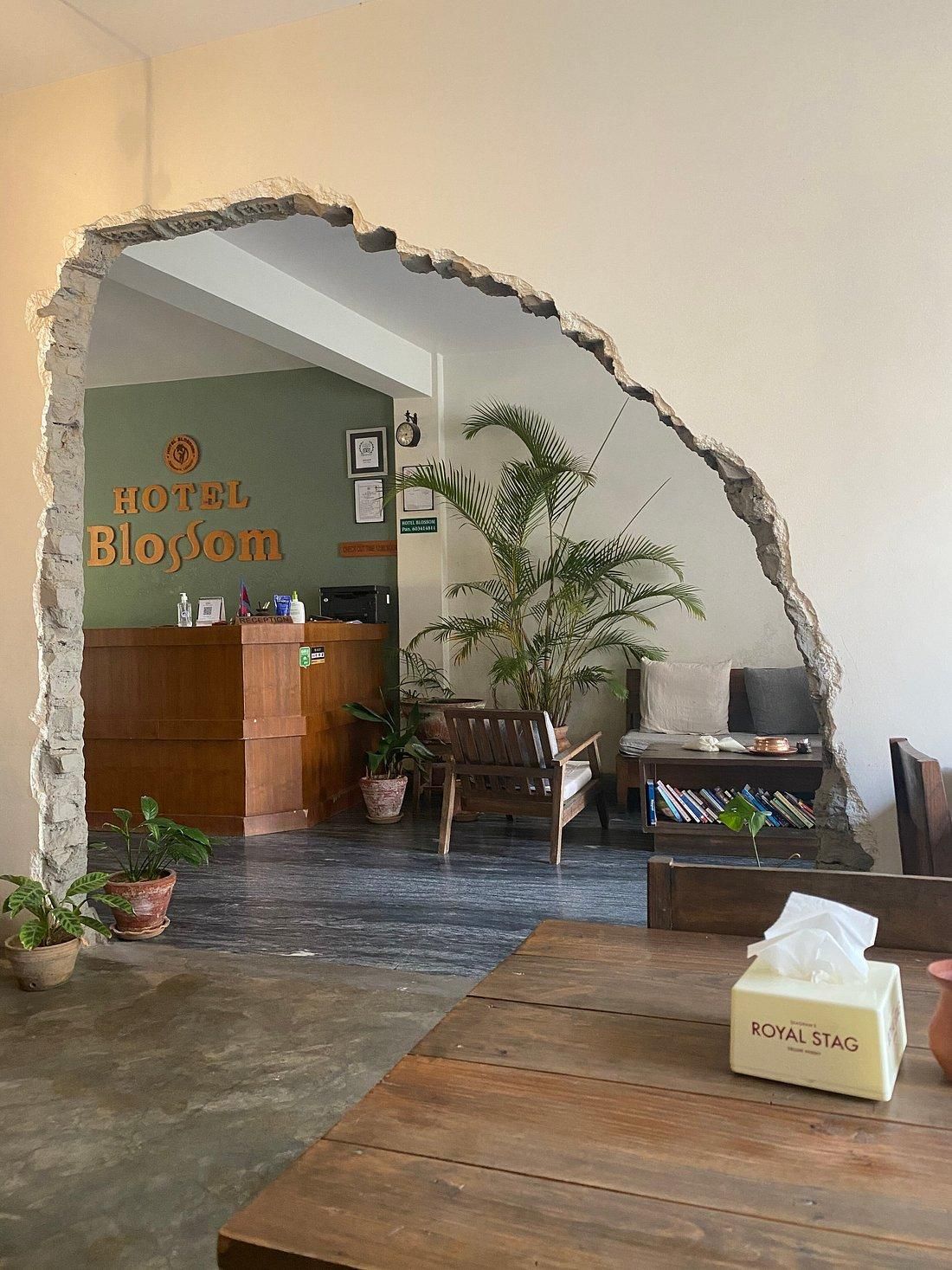 Hotel Blossom thumbnail 2