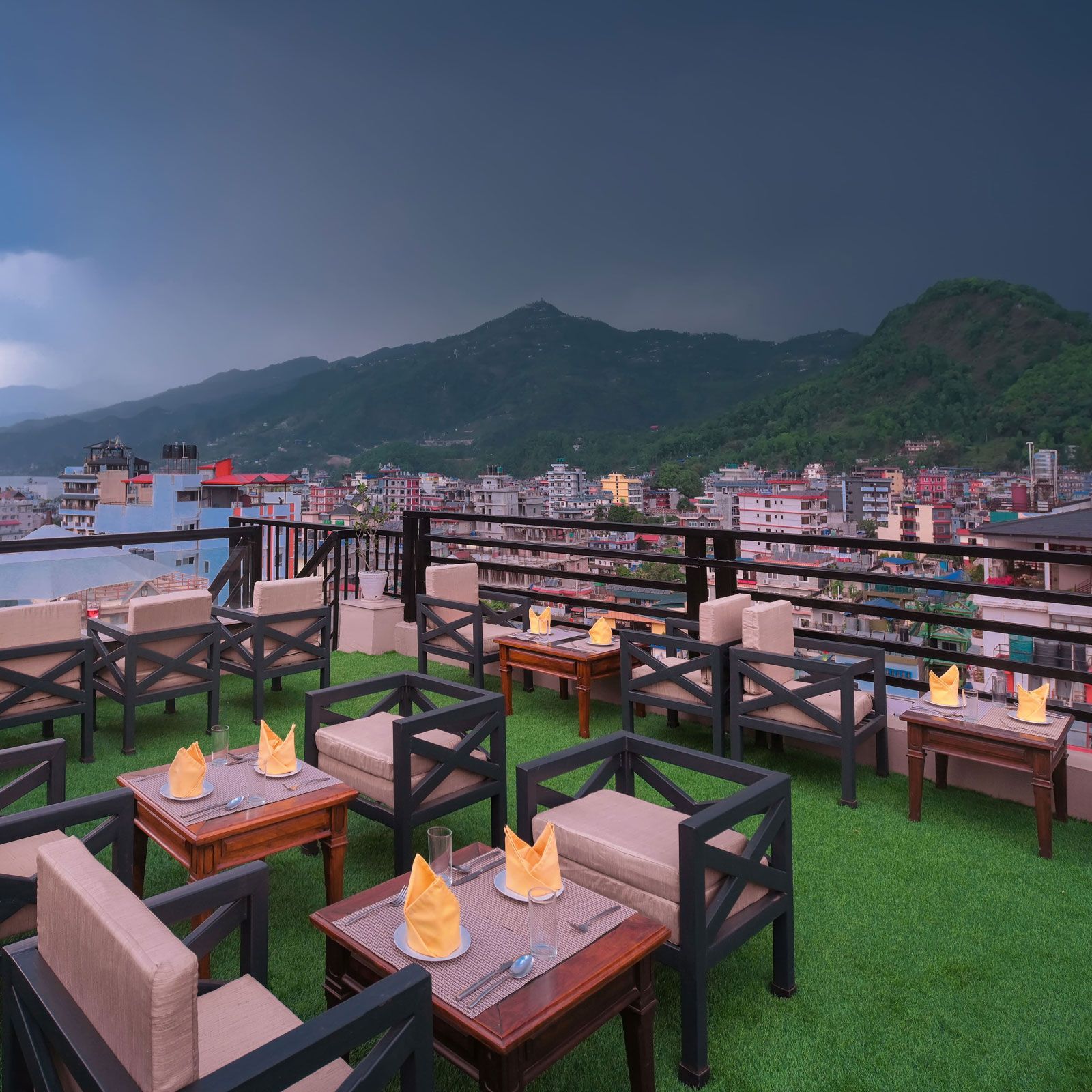 Aabas Pokhara by Barahi Hospitality thumbnail 2