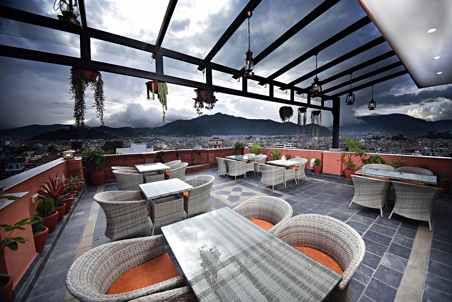 Everest Boutique Hotel & Spa thumbnail 2
