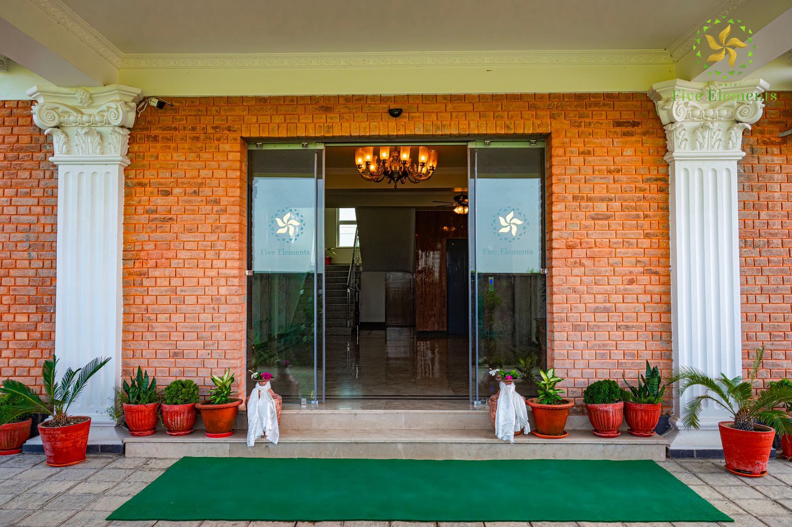 Lumbini Five Elements Hotel thumbnail 6