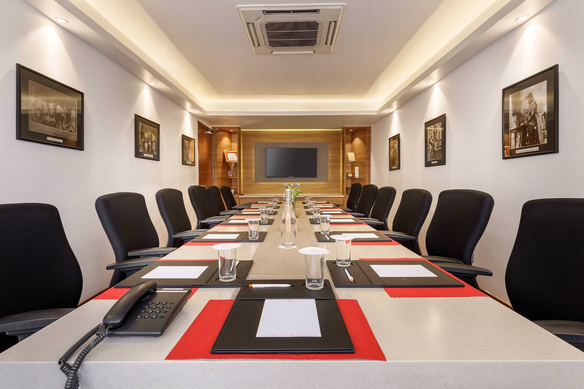 Hotel Ambassador by ACE Hotels thumbnail 14