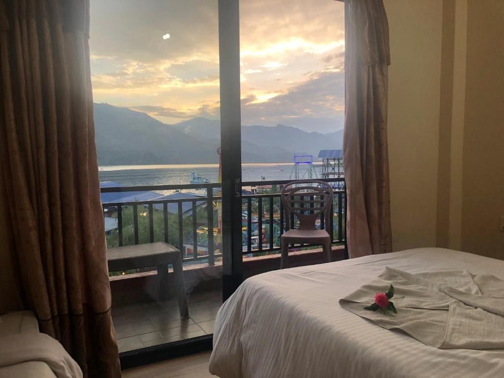 Hotel Lake Shore thumbnail 7