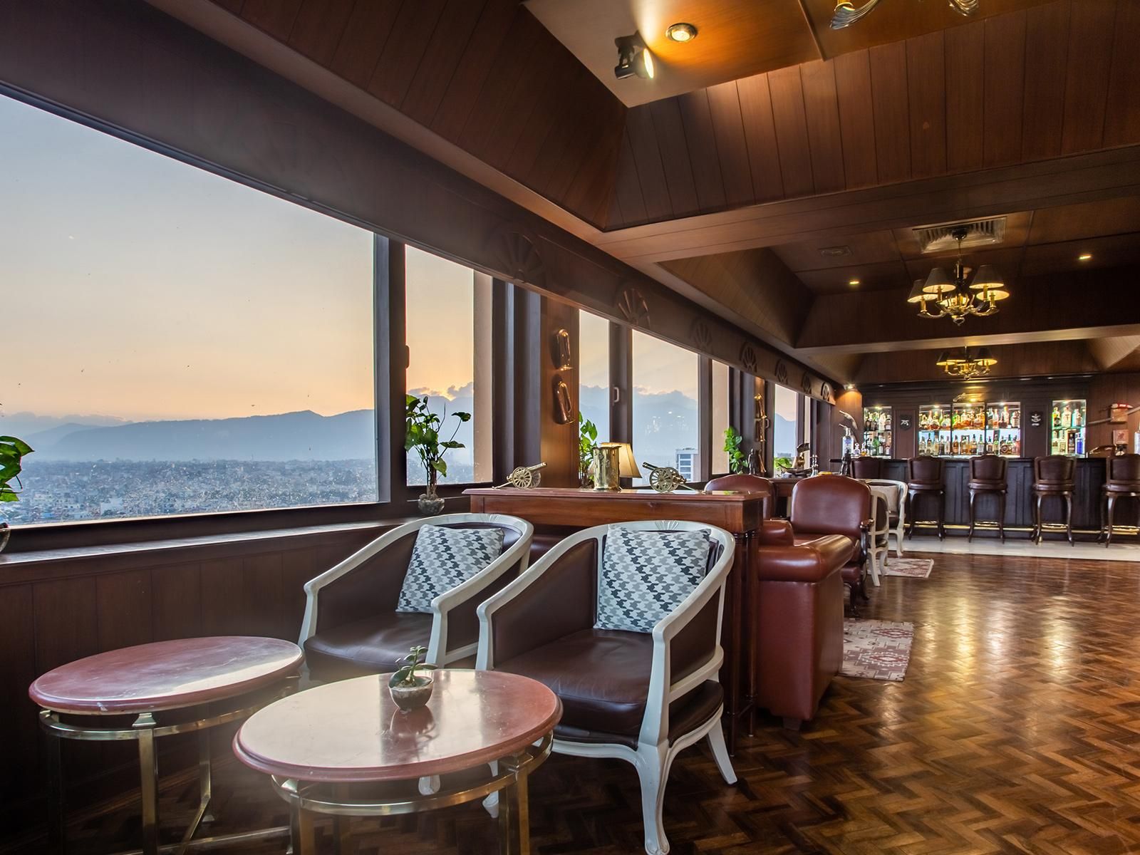The Everest Hotel thumbnail 10