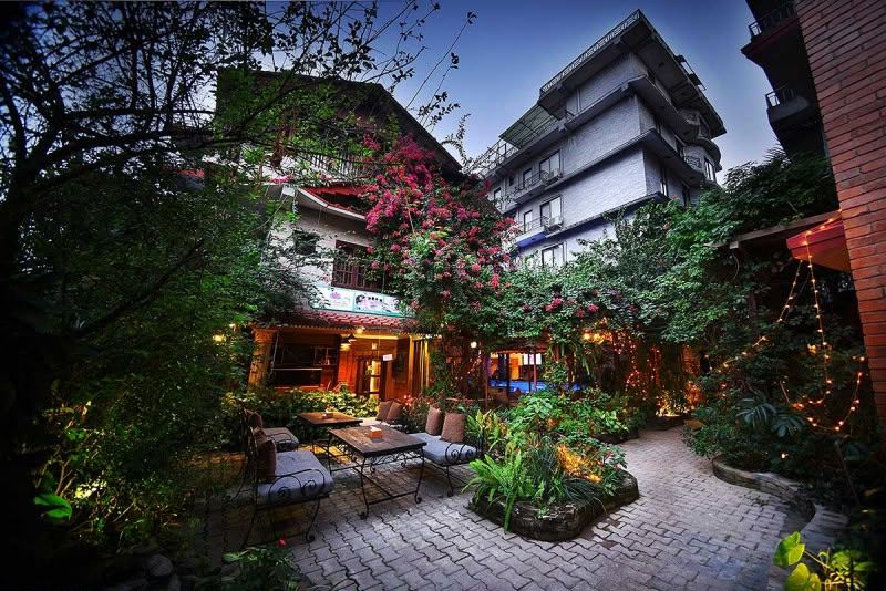 Middle Path Hotel & Spa  thumbnail 11