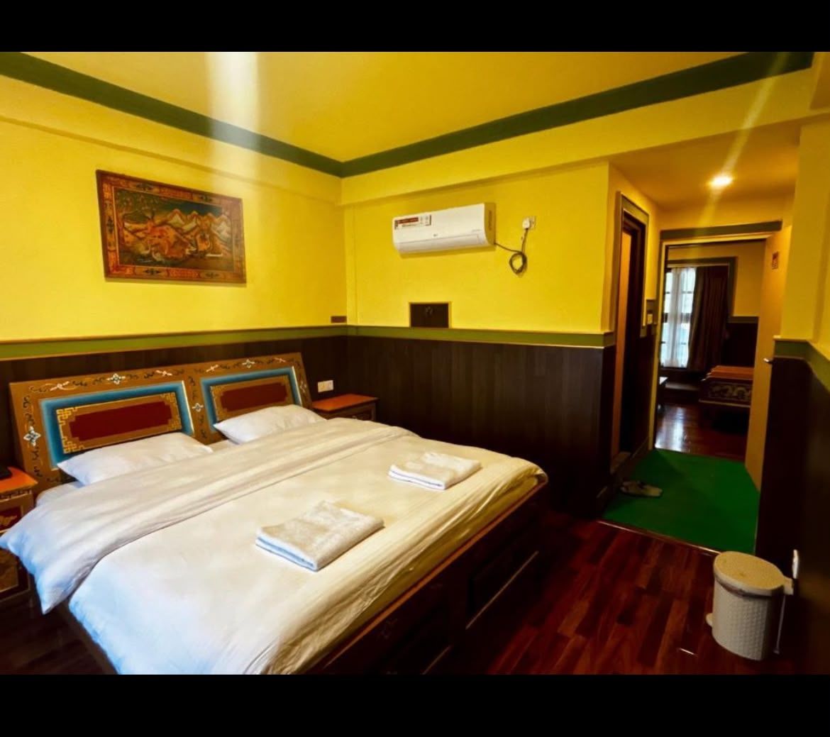 Single Deluxe Ac room