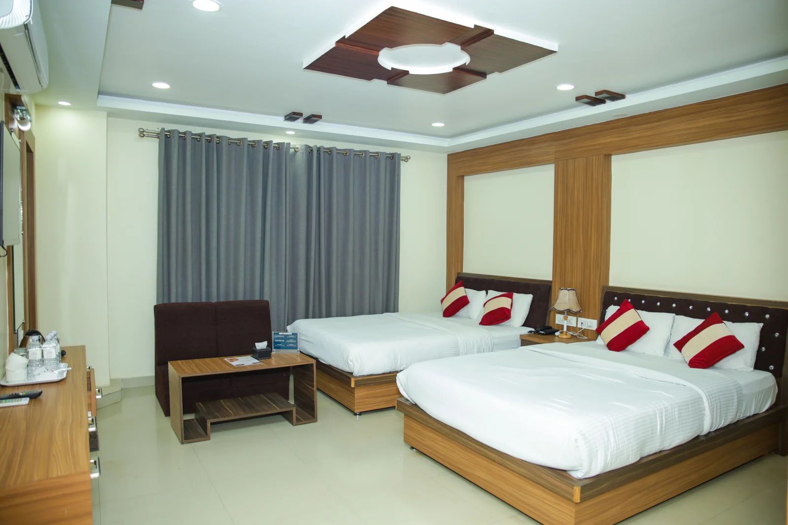 Super Deluxe Room