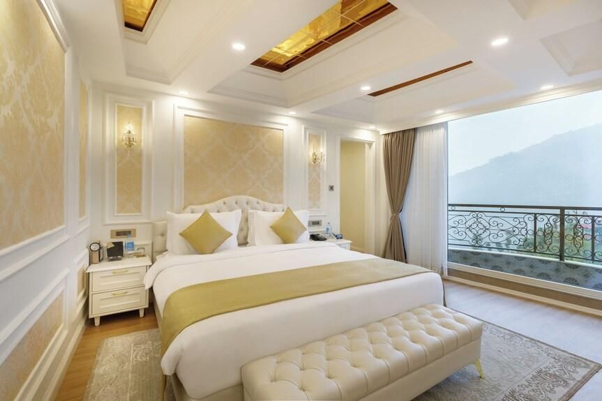 Presidential Suite — Queen