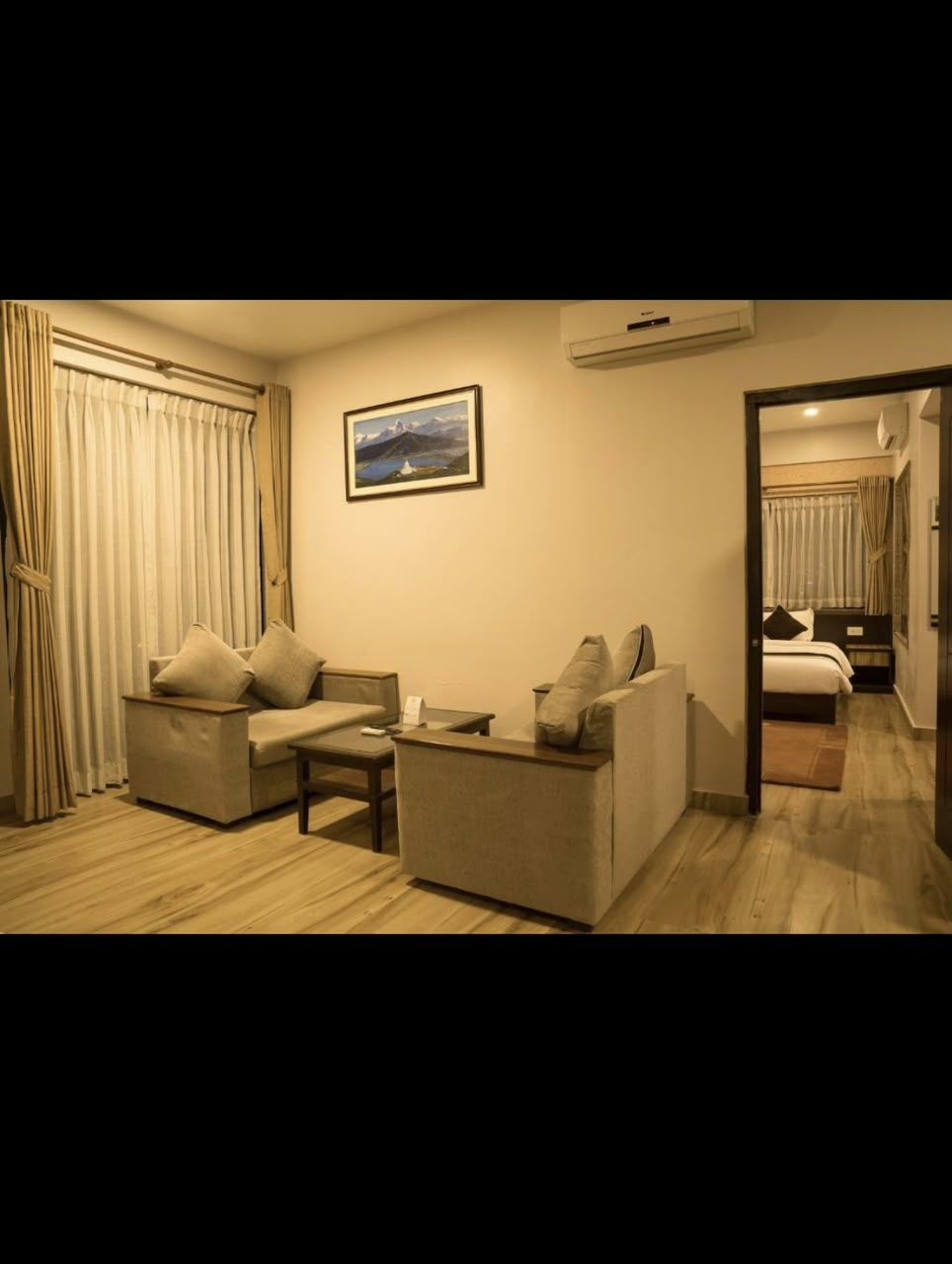 Deluxe Suite
