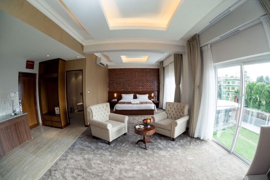 Junior Suite — King