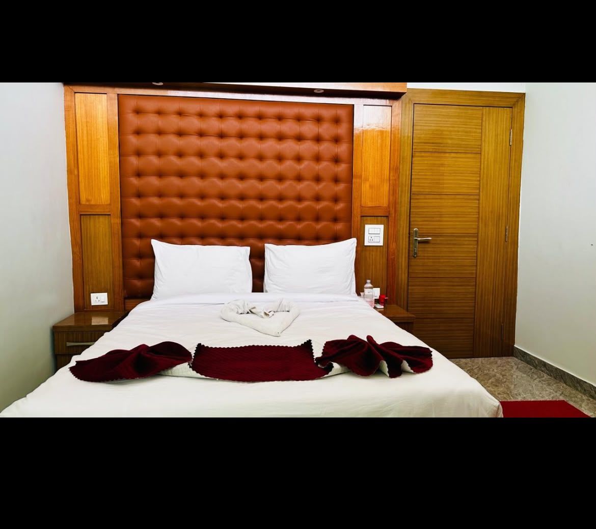 Couple Room