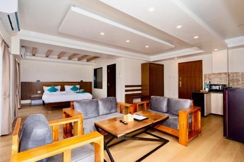 King Suite / Deluxe King Suite
