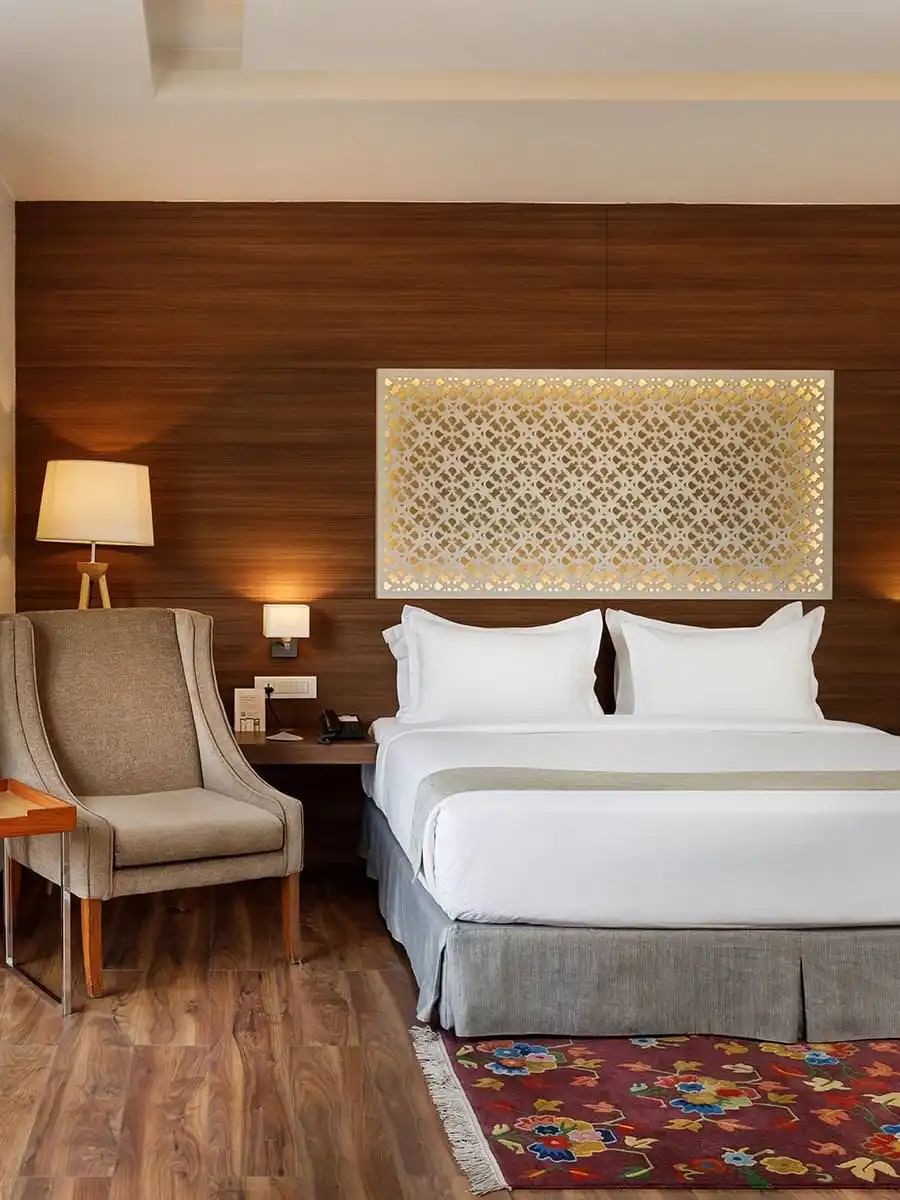 Deluxe Premium Room — King / Twin